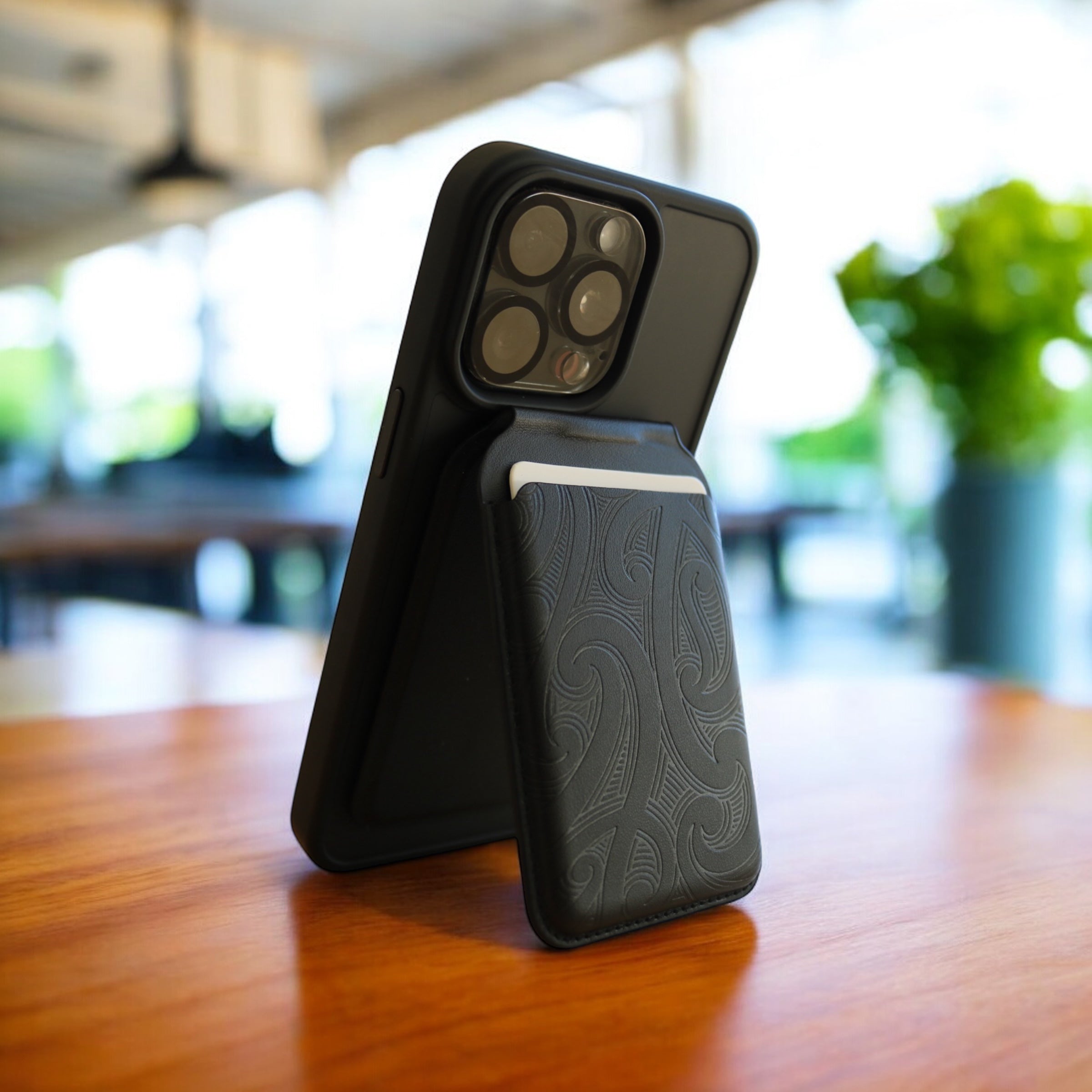 Magnetic Wallet (MagSafe compatible) – Rauhī Collective