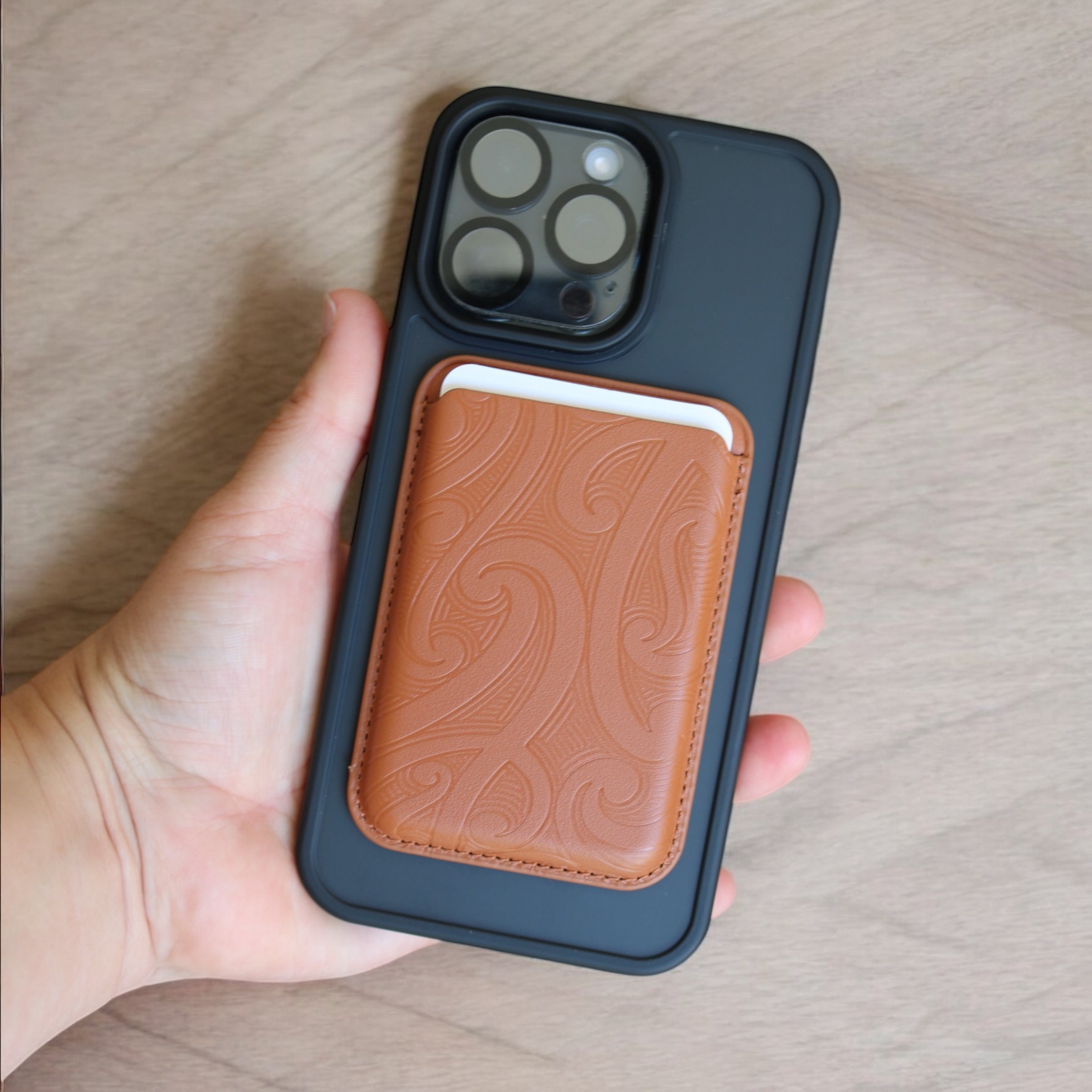 Magnetic Wallet (MagSafe compatible)